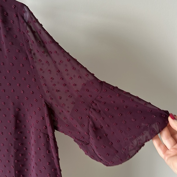 RW&Co V-Neck Blouse Size Large - Picture 4 of 12